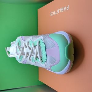 Fabletics Performance Sneakers (lilac, 6 & 6.5)